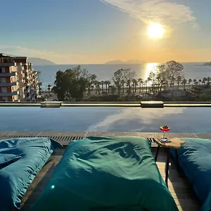Hotel Ames &, Vlorë