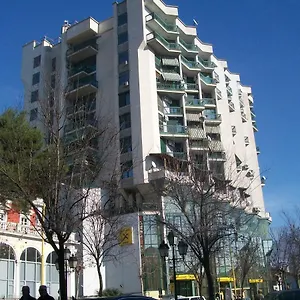 Sun Tower-center Of Appartamento Tirana